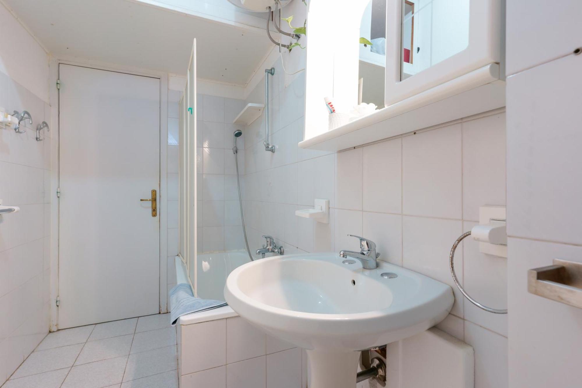 B&B Pothos - Eng Ita - Air Conditioning Wi-Fi Fridge Netflix Local Guide - Aria Condizionata, Frigo, Internet, Guida Locale Cagliari Luaran gambar